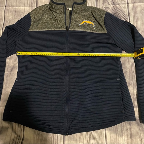 Women’s NFL Los Angeles Chargers Sweater - Picture 5 of 8